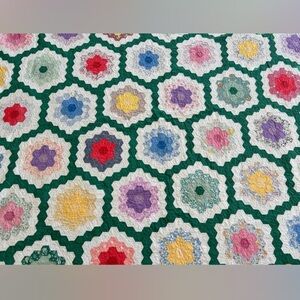 Cottagecore Vintage Grandmother’s Flower Garden Thin Quilt